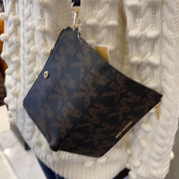 MICHAEL KORS LARGE DOUBLE ZIP WRISTLET WALLET BLK - Picture 2 of 16